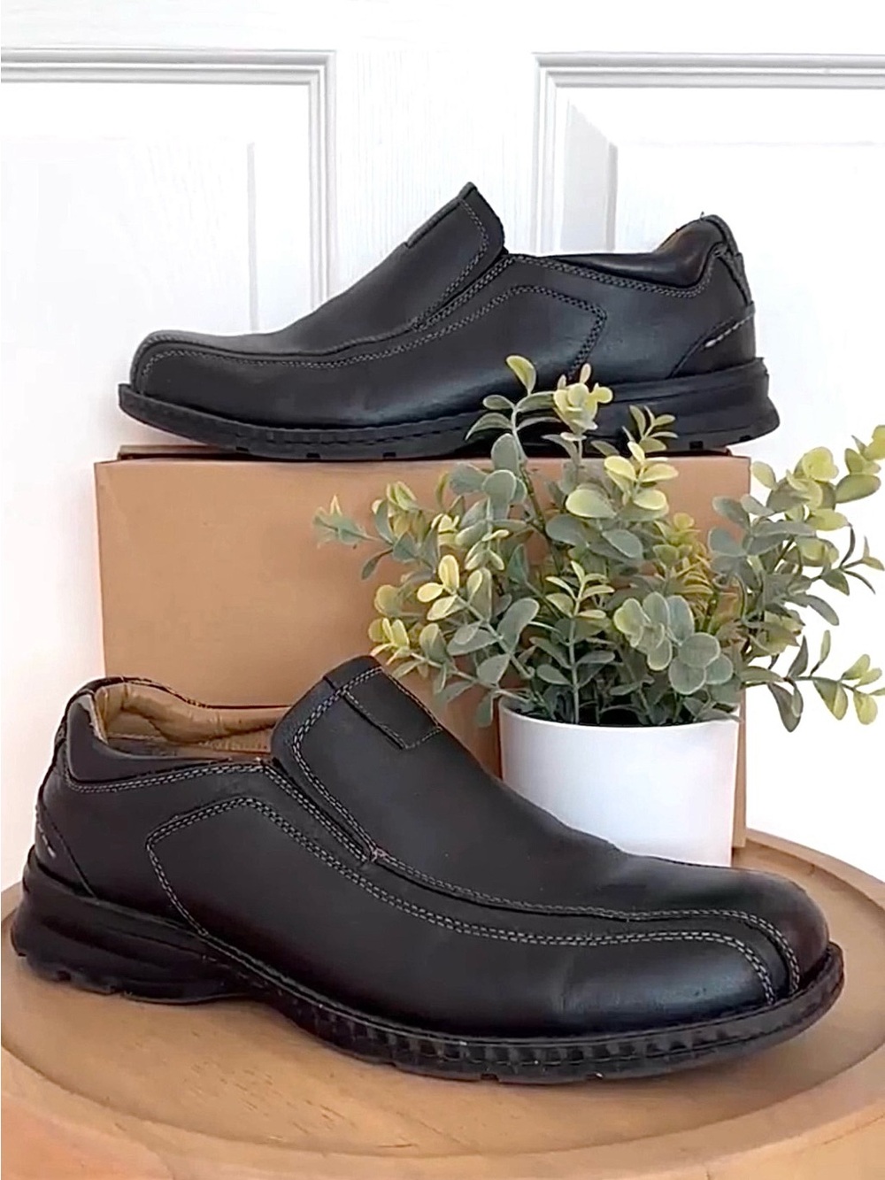 DOCKERS ~ Black Leather Stitched Slip-On Shoes with Comfort Insoles size 11